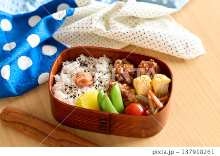 手作りのお弁当 手作りのお弁当 137918261