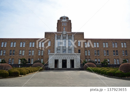 歴史的なレンガ造りの近代建築 旧茨城県庁舎 三の丸庁舎 茨城県 水戸市 137923655