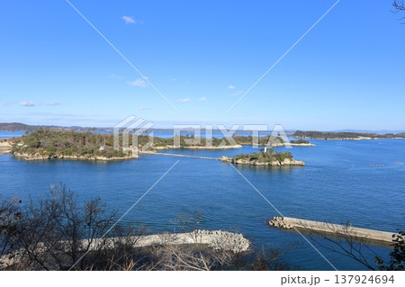 宮城県・七ヶ浜町・多聞山展望公園から眺める松島の景色 宮城県・七ヶ浜町・多聞山展望公園から眺める松島の景色 137924694