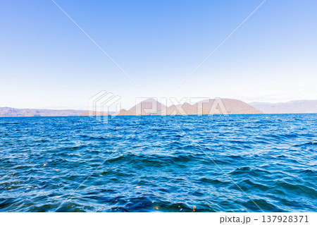秋の洞爺湖 137928371