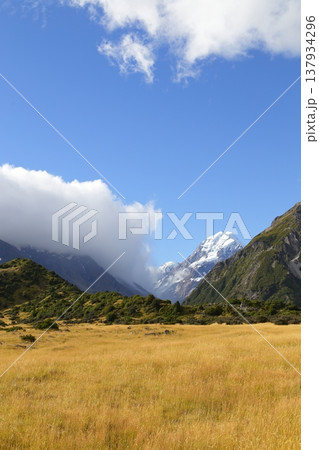 ニュージーランドの絶景 - Scenic landscape of Mout Cook, NZ ニュージーランドの絶景 - Scenic landscape of Mout Cook, NZ 137934296