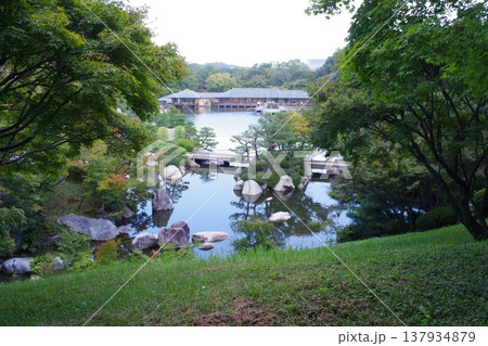 三景園の景色 137934879