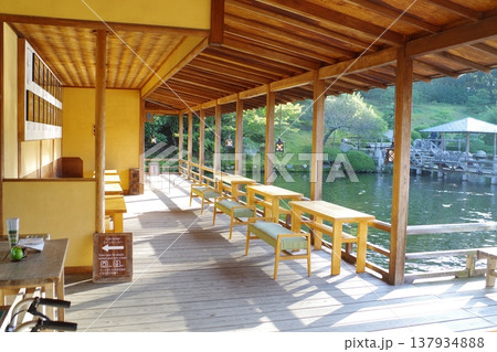 三景園の休憩所の景色 三景園の休憩所の景色 137934888