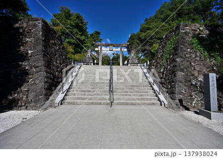 甲斐国　武田神社　躑躅ヶ崎館 137938024