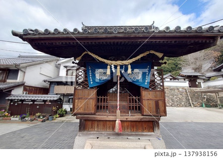 安芸の小京都・竹原 歴史的な町並みに建つ胡堂の風景 137938156