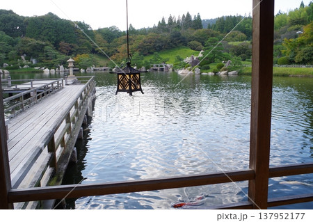 三景園の景色 137952177