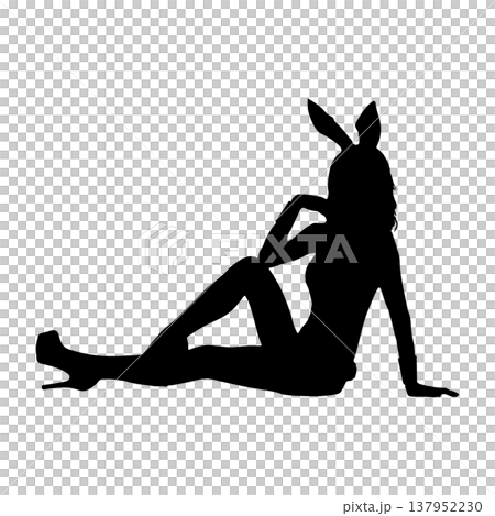 セクシーなバニーガールのシルエット セクシーなバニーガールのシルエット 137952230
