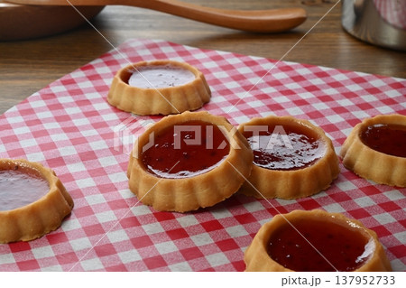 いちごのタルト 137952733