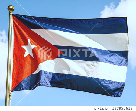 キューバ共和国国旗 137953615
