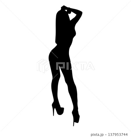 セクシーな女性のシルエットポーズ 137953744