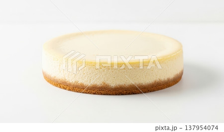 コピースペースのあるチーズケーキの広告用イメージ、シンプルでおしゃれなスイーツ背景、高解像度 137954074