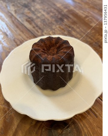 カヌレcannelé de Bordeaux自分へのご褒美スイーツ カヌレcannelé de Bordeaux自分へのご褒美スイーツ 137956431