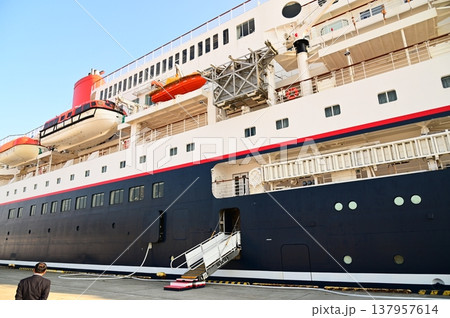 宮古市藤原ふ頭に寄港したクルーズ船にっぽん丸 137957614