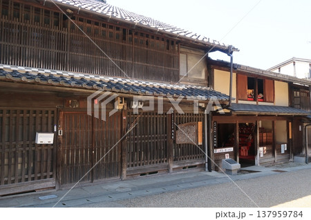 岩村城下町の浅見家と勝川家 137959784