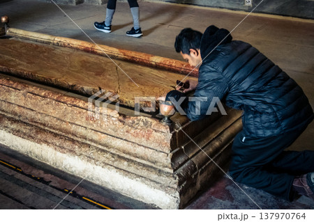 Global Christian denominations gathered in the Holy Sepulchre. 137970764