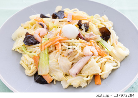 おいしい海鮮焼きそば 137972294
