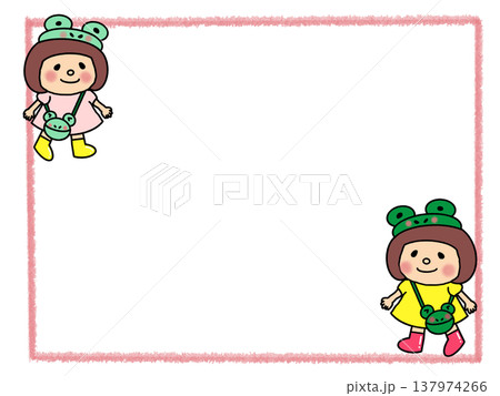 カエル帽子とポシェットでおしゃれするカワイイおかっぱボブヘアの女子 137974266