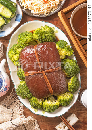 Dong-Po stewed pork  137975141