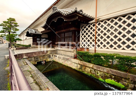 京都府 東本願寺・内事門(長屋門) 京都市 下京区 常葉町 2022年2月 京都府 東本願寺・内事門(長屋門) 京都市 下京区 常葉町 2022年2月 137977964