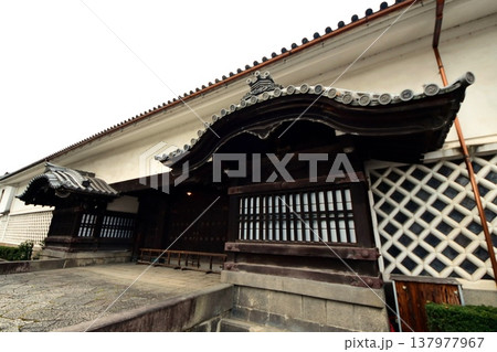 京都府 東本願寺・内事門(長屋門) 京都市 下京区 常葉町 2022年2月 京都府 東本願寺・内事門(長屋門) 京都市 下京区 常葉町 2022年2月 137977967