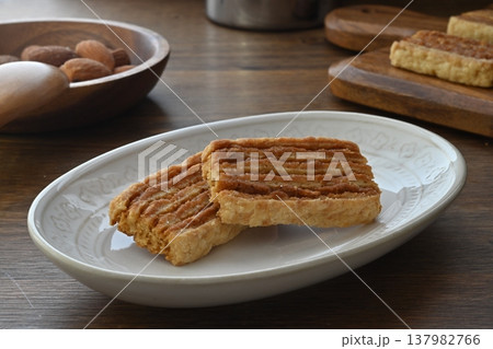 ホームパイ　アーモンドクッキー 137982766