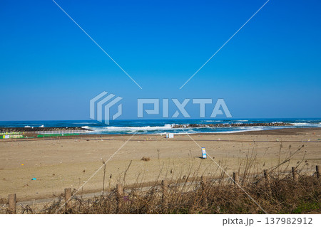 春先の海辺 春先の海辺 137982912