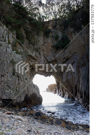 高知県土佐清水市　白山洞門 137983779