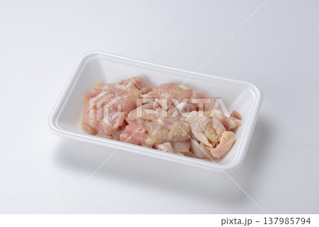 鶏小間切れ 鶏小間切れ 137985794