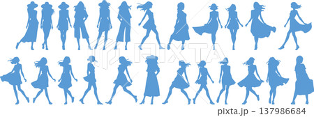 夏服を着た女性のイラスト 137986684