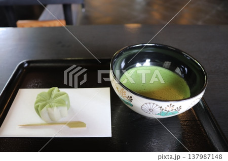 抹茶と和菓子 抹茶と和菓子 137987148