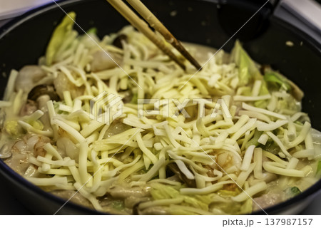 たっぷりチーズのグラタン たっぷりチーズのグラタン 137987157