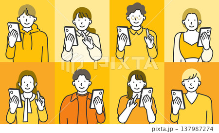 GenZ・Z世代の男女がスマートフォンを操作する笑顔の線画イラストセット 137987274