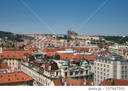 プラハの街並み プラハの街並み 137987503