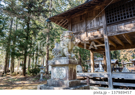 神社の境内 スナップショット 長野県 神社の境内 スナップショット 長野県 137989457