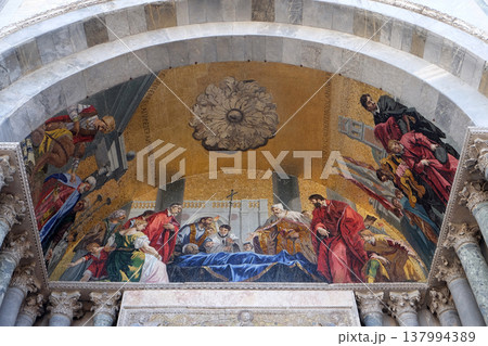 St. Mark's body being venerated by the Doge and Venetian magistrates, lunette mosaic of St. Mark's Basilica, Venice, Italy 137994389