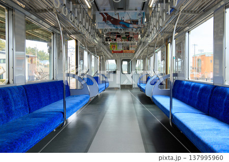 西鉄 7050形電車車内(貝塚線転用後) 西鉄 7050形電車車内(貝塚線転用後) 137995960