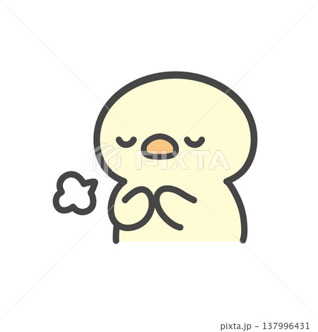 胸に手を当ててほっとするひよこの手書きイラスト 安心・安堵 137996431