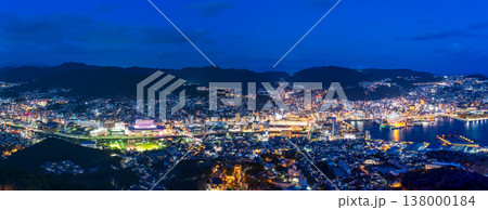 稲佐山から望む長崎市中心地の夜景 稲佐山から望む長崎市中心地の夜景 138000184