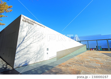 愛知県豊田市、豊田市美術館の風景 138000287
