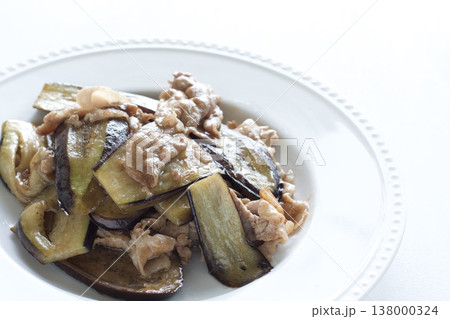 なすとひき肉の炒めもの 138000324