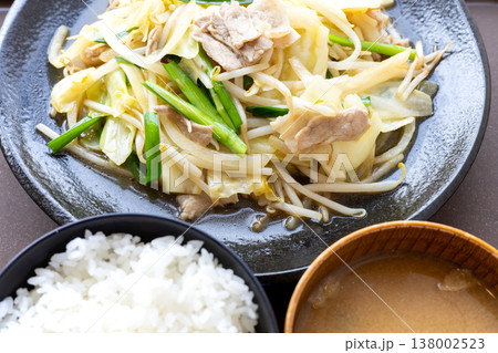 おいしい肉野菜炒め定食 おいしい肉野菜炒め定食 138002523