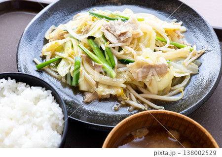 おいしい肉野菜炒め定食 おいしい肉野菜炒め定食 138002529
