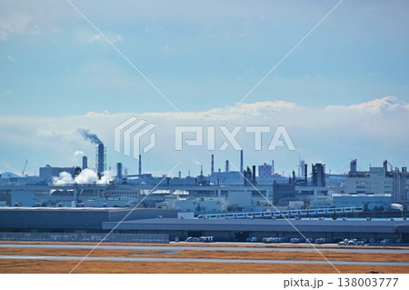 羽田空港を出る東京モノレール　東京 138003777