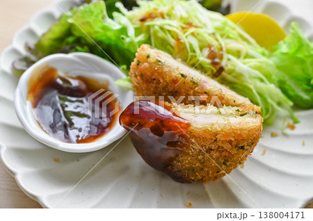 揚げ物のおかず 138004171