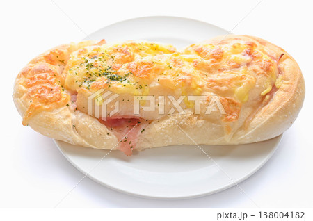 ベーコンチーズパン 138004182