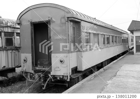 津軽鉄道のオハ46系 138011200