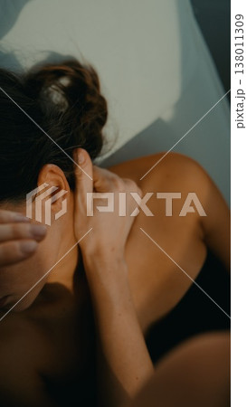 Practitioner employs targeted tension alleviation techniques 138011309