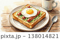 ウィンナーと目玉焼きをのせたトースト 138014821