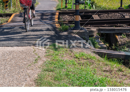 京都市内で撮影した自転車のマナーの現場を撮影 138015476