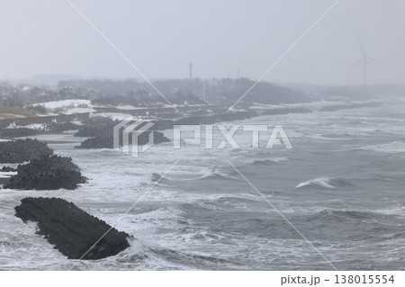 冬の日本海 138015554
